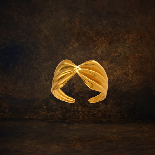 Empowered Grace Ring gold