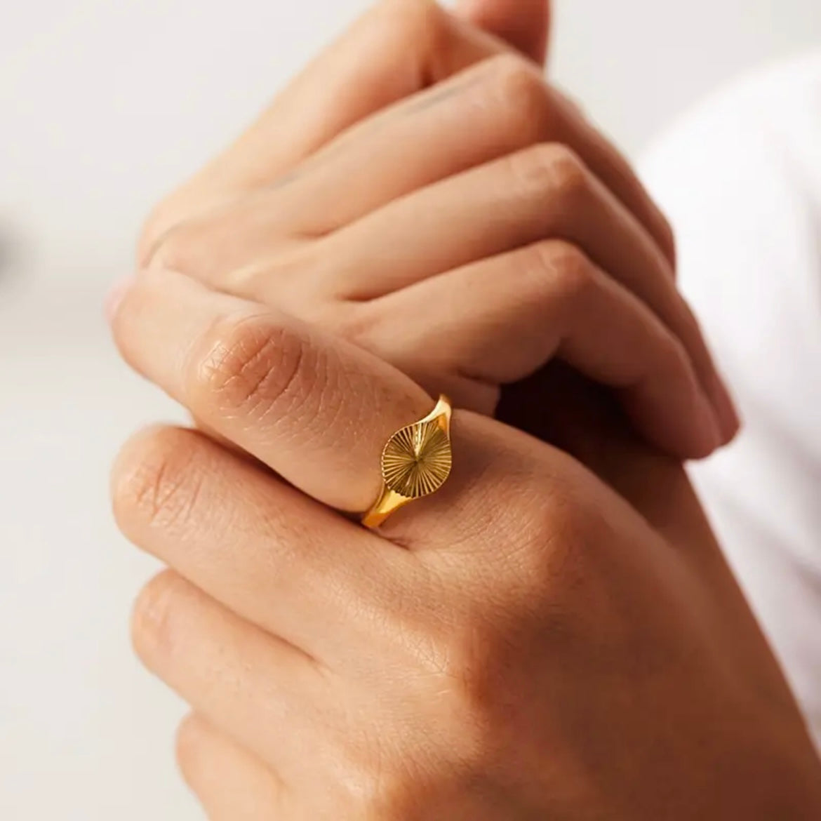 Ray of Light Ring